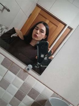 Emma, 25 ans - Nouvelle en ville